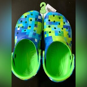 NWT Crocs Kids Classic Digi Block